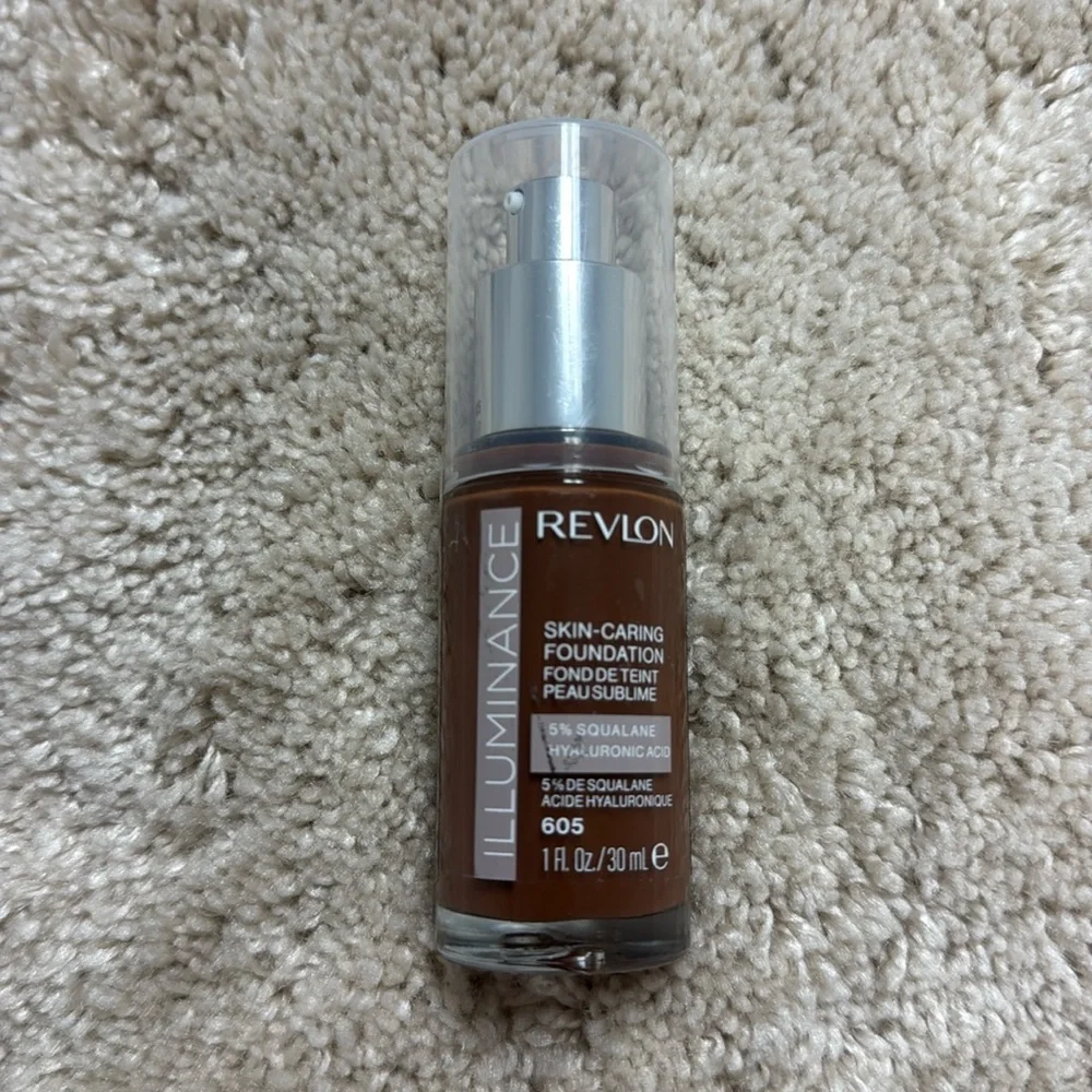 NEW Revlon Illuminance Skin-Caring Liquid Foundation - 605 Rich Mahogany‎